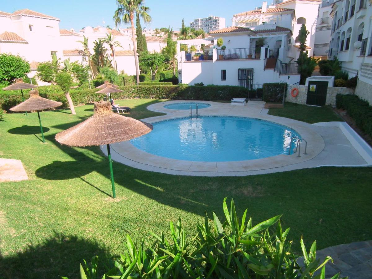 Apartamento Nerja Playa Burriana Екстер'єр фото